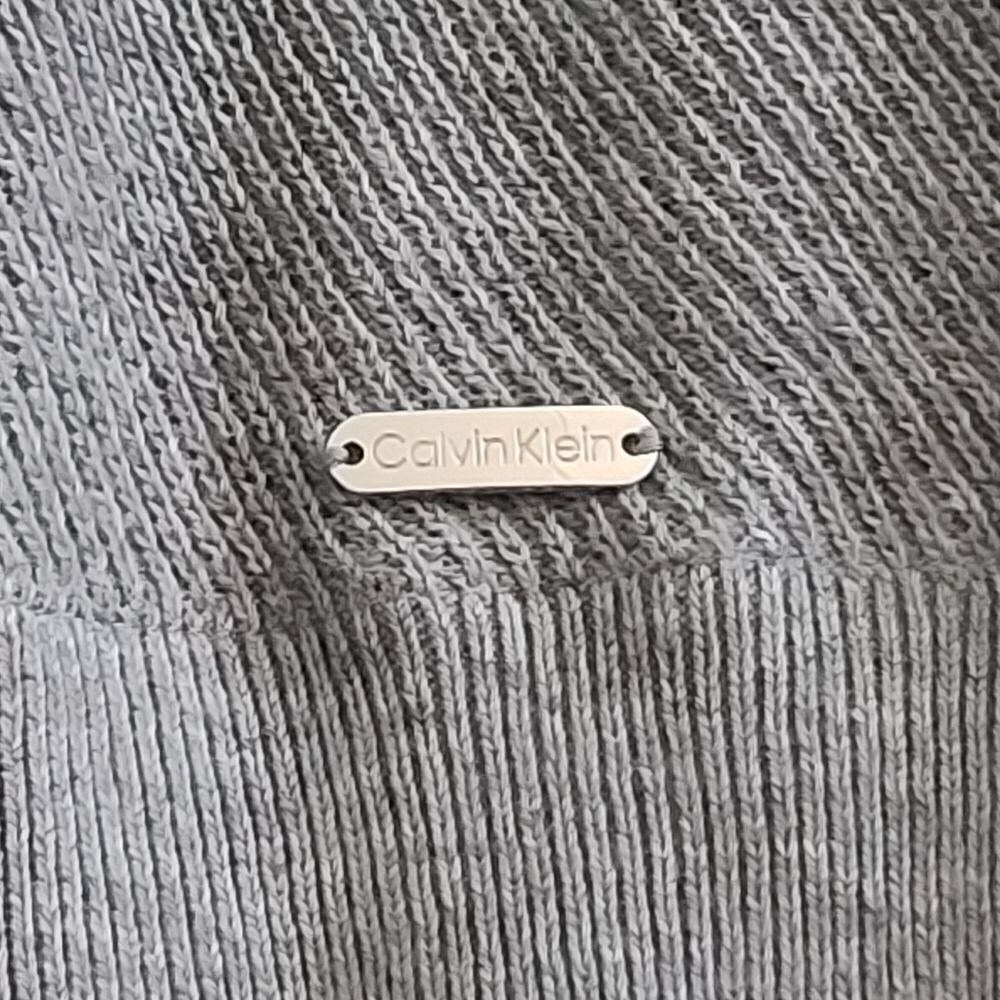 Calvin Klein Layered Sweater Faux Shirt Hem Gray White M NWT - Picture 3 of 11